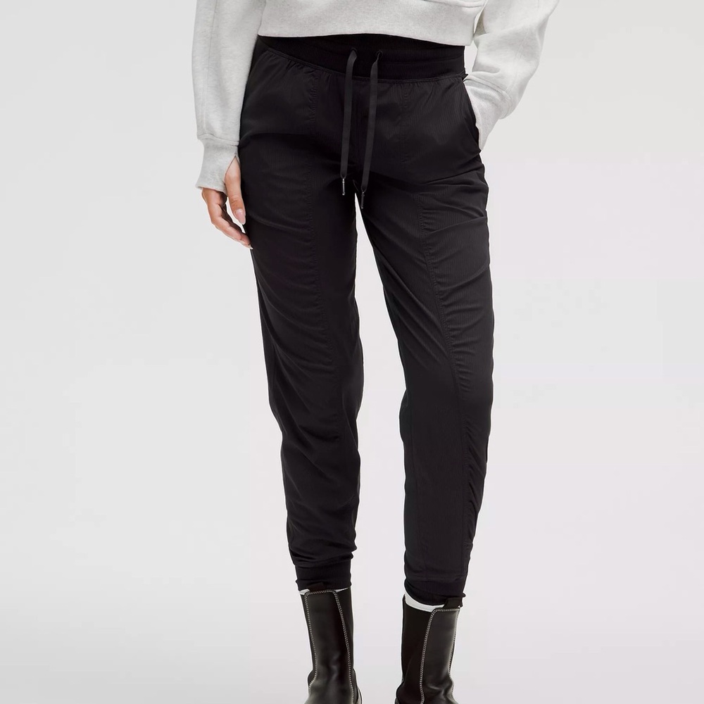 Lululemon Dance Studio Midrise Jogger Black Size 6 - Picture 5 of 9
